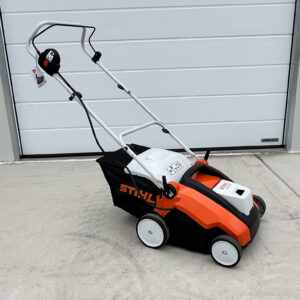 STIHL RLA 240 akkumulátoros gyepszellőztető